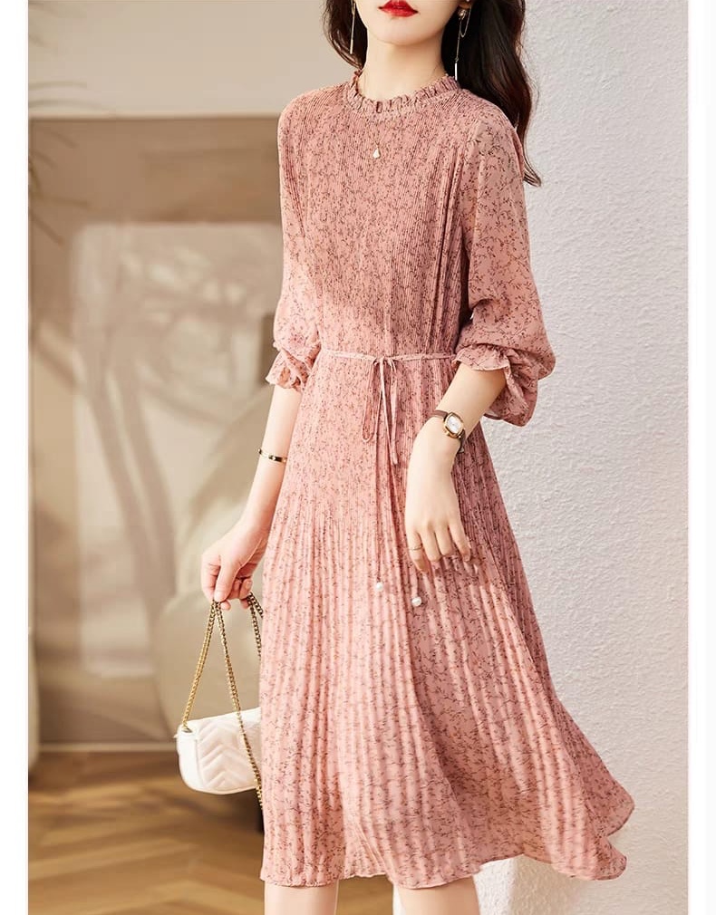 New high-end fashion dress