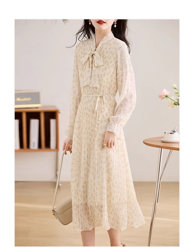 Early spring dress 2024 new style high-end long sleeves